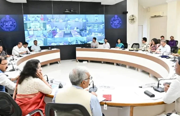 ‘ମୋନ୍ଥା’ ନେଇ ସମୀକ୍ଷା କଲେ ମୁଖ୍ୟମନ୍ତ୍ରୀ, ଜିରୋ କାଜୁଆଲିଟି ଲକ୍ଷ୍ୟ