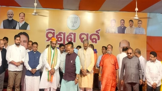 ବିଜେପିରେ ଯୋଗ ଦେଲେ ଜୟ ଢୋଲକିଆ