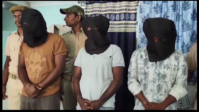 ୪ ଲକ୍ଷ ୧୫ ଶହ ଟଙ୍କାର ନକଲି ନୋଟ୍ ଜବତ