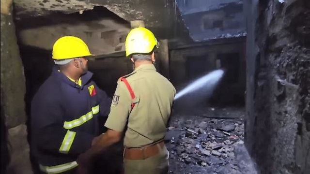 ଚାନ୍ଦବାଲିରେ ଜଳିଗଲା ଦୁଇ ମହଲା କୋଠା