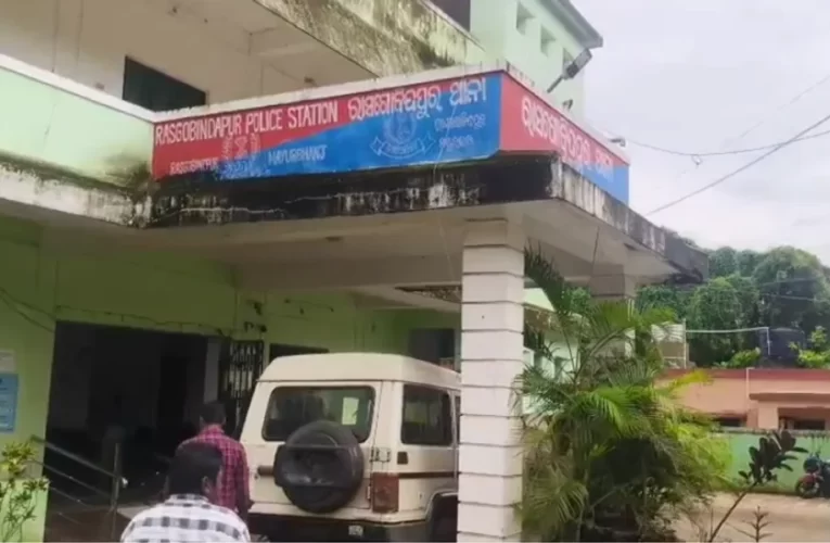 ଦୁଇ ଆଦିବାସୀ ନାବାଳିକାଙ୍କୁ ଗଣଦୁଷ୍କର୍ମ, ୩ ଅଟକ