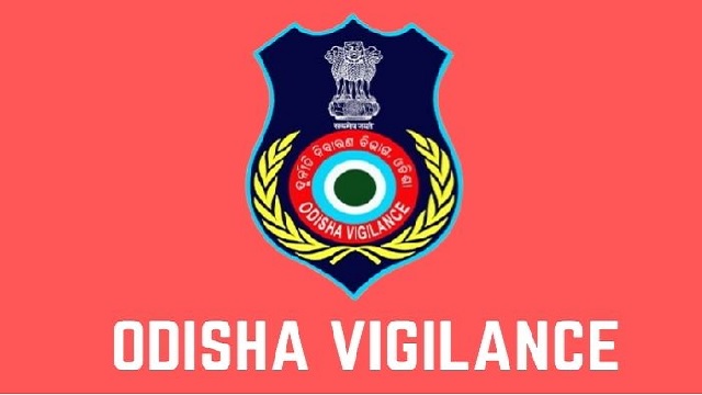୨୦ ହଜାର ଟଙ୍କା ଲାଞ୍ଚ ନେଇ ମହାକାଳପଡ଼ା ତହସିଲଦାର ଗିରଫ