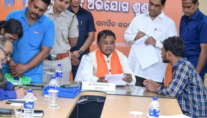 ୯୧ ନୁହେଁ, ୩୬ ଜଣଙ୍କ ଦରମା ବନ୍ଦ