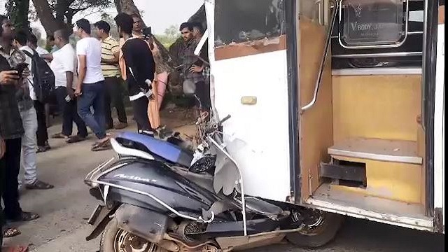 ଵସ-ସ୍କୁଟି ମୁହାଁମୁହିଁ, ୨ ମୃତ