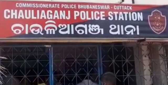 ଘରୋଇ ଇଂରାଜୀ ମିଡିୟମ ସ୍କୁଲର ୨ ଛାତ୍ର ଗୋଷ୍ଠୀ ମଧ୍ୟରେ ମାଡ଼ପିଟ, ୧୦ ଜଣଙ୍କ ନାଁରେ ମାମଲା