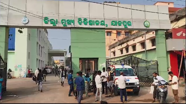 ୪ ପଥଚାରୀଙ୍କ ଉପରେ ମାଡ଼ିଗଲା ବସ୍, ଅବସ୍ଥା ଗୁରୁତର