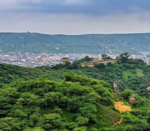 ଆରାବଳୀ ମାମଲା: ନିଜ ରାୟ ଉପରେ ରୋକ୍ ଲଗାଇଲେ ସୁପ୍ରିମକୋର୍ଟ