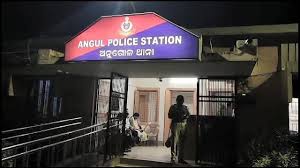 ଆଇଆଇସିଙ୍କୁ ଗାଡ଼ି ମଡ଼ାଇ ହତ୍ୟା ଉଦ୍ୟମ