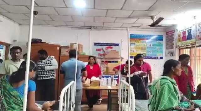 ନଳିନୀ ବିଦ୍ୟାମନ୍ଦିରରେ ଝାଡ଼ାବାନ୍ତି ଆତଙ୍କ :  ଜଣେ ଛାତ୍ରୀ ମୃତ, ୪୦ରୁ ଅଧିକ ଆକ୍ରାନ୍ତ