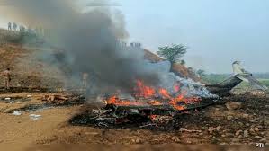 ପ୍ରଥମ ଅବତରଣ ବିଫଳ ପରେ ମାନୁଆଲ୍ ପଦ୍ଧତିରେ ଅବତରଣ କରିବାକୁ ଚେଷ୍ଟା କରିଥିଲେ ପାଇଲଟ