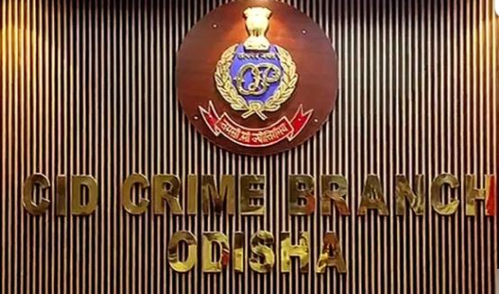 ଛାତ୍ରୀ ଗଣଦୁଷ୍କର୍ମ: ରେଡ୍‌ ଫ୍ଲାଗ୍ କଲା କ୍ରାଇମବ୍ରାଞ୍ଚ