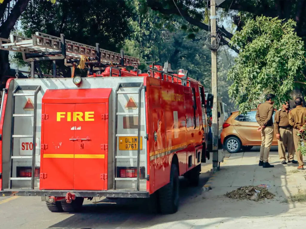 Fire breaks out at factory in mundka delhi 20 fire tenders deployed 1536x1152 1 1024x768