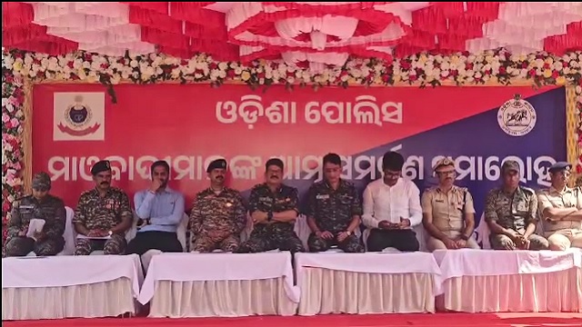 ଆତ୍ମସମର୍ପଣ କଲେ ୧୫ ମାଓବାଦୀ, ମାଓମୁକ୍ତ ହେଲା ରାୟଗଡ଼ା ଜିଲ୍ଲା