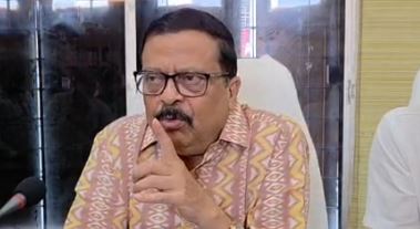 ମହାନଦୀ ପ୍ରସଙ୍ଗ: ବିଜେଡ଼ିକୁ ନିଶାଣ କଲେ ମନ୍ତ୍ରୀ ସୁରେଶ ପୂଜାରୀ