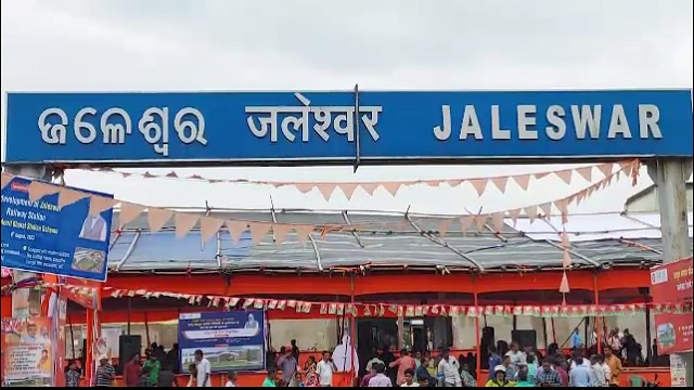 ଟ୍ରେନରେ କଟି ୨ ମୃତ