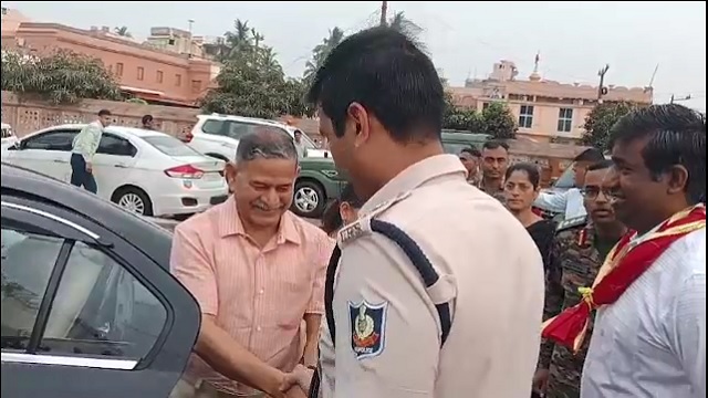 ଶ୍ରୀଜିଉଙ୍କୁ ଦର୍ଶନ କଲେ ସ୍ଥଳସେନା ମୁଖ୍ୟ