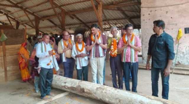 ଖପୁରିଆରେ ରଥକାଠ ଚିରଟର ଶୁଭ ଅନୁକୂଳ