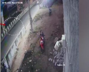 ଓଭରବ୍ରିଜ ଉପରୁ ଡେଇଁ ଯୁବକ ମୃତ