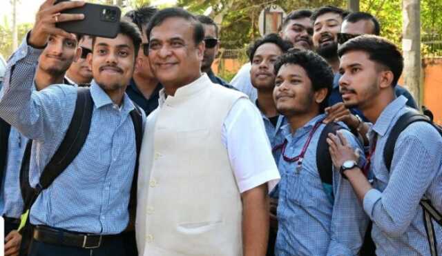 ପୁନଃ ନିର୍ବାଚିତ ହେଲେ ପ୍ରଥମରୁ ପିଜି ଯାଏଁ ମାଗଣା ଶିକ୍ଷା, ଛାତ୍ରୀମାନଙ୍କ ପାଇଁ ଷ୍ଟାଇପେଣ୍ଡ ବ୍ୟବସ୍ଥା