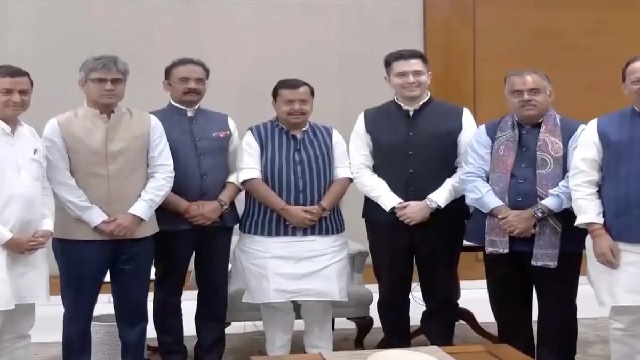 ଆପ୍ କୁ ଝଟକା, ରାଘବ ଚଢା ସମେତ ସମସ୍ତ ସାଂସଦଙ୍କୁ ରାଜ୍ୟସଭାରୁ ମଞ୍ଜୁରୀ
