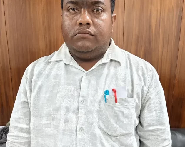 ୧୨ ଲକ୍ଷଟଙ୍କା ଆତ୍ମସାତ କରି ରତନପୁର ପିଇଓ ଗିରଫ