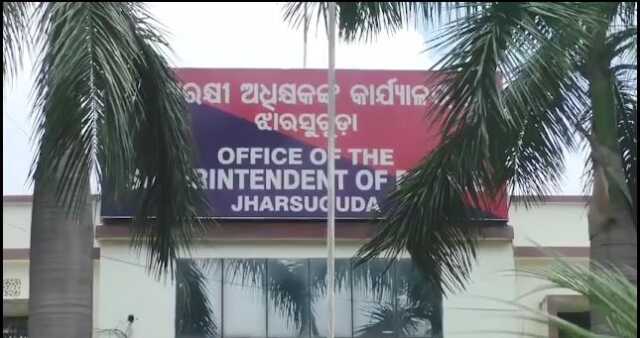 ଆନ୍ଧ୍ର ବିଏଡ୍ ସାର୍ଟିଫିକେଟ୍ ପାଇଁ ଟଙ୍କା ଦେଇ ଫସିଲେ ୩୦୦ ଆଶାୟୀ: ଅଭିଯୁକ୍ତ ଗିରଫ
