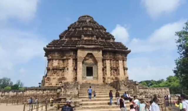 ଗର୍ଭଗୃହରୁ ବାଲି କାଢ଼ିଲେ ସୂର୍ଯ୍ୟ ମନ୍ଦିର ପ୍ରତି କୌଣସି ବିପଦ ନାହିଁ !