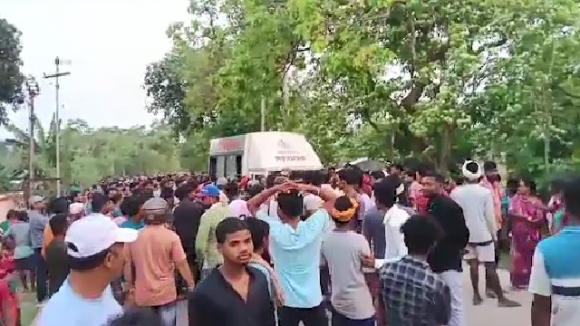 କାକବନ୍ଧ ହଷ୍ଟେଲ ଛାତ୍ରୀ ମୃତ୍ୟୁ ଘଟଣା: ପୋଲିସ-ଜନତା ମୁହାଁମୁହିଁ, ଆଇଆଇସିଙ୍କ ସମେତ ୨୦ ପୋଲିସ କର୍ମଚାରୀ