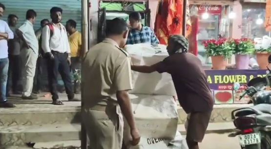 ବିପୁଳ ବେଆଇନ୍ ବାଣ ଜବତ, ଦୁଇ ଅଟକ