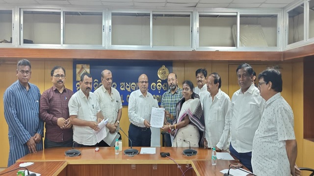 SIR ପ୍ରକ୍ରିୟାକୁ ନେଇ ରାଜ୍ୟ ମୁଖ୍ୟ ନିର୍ବାଚନ ଅଧିକାରୀଙ୍କୁ ବିଜେଡିର ସ୍ମାରକପତ୍ର
