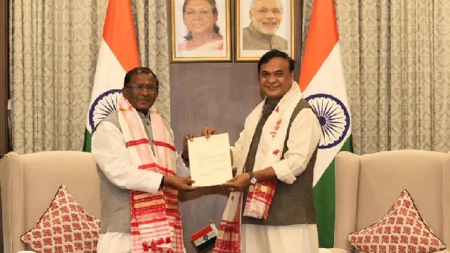 ଇସ୍ତଫା ଦେଲେ ମୁଖ୍ୟମନ୍ତ୍ରୀ ହିମନ୍ତ ବିଶ୍ବଶର୍ମା, ଆସନ୍ତା ୧୧ରେ ଆସାମରେ ନୂଆ ସରକାର