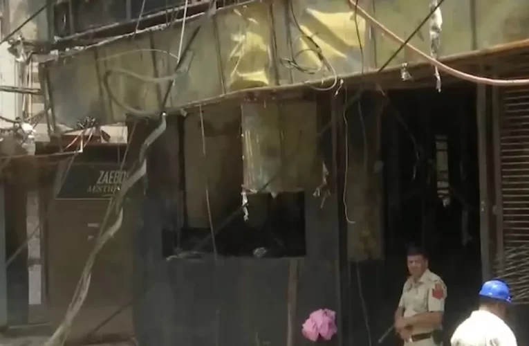 ରେସ୍ତୋରାଁରେ ଭୟଙ୍କର ଅଗ୍ନିକାଣ୍ଡ : ୨୧ ମୃତ, ଆହୁରି ବଢିପାରେ ମୃତ୍ୟୁ ସଂଖ୍ୟା