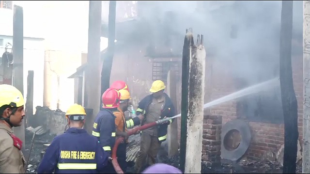 କଟକ ମାଛ ମାର୍କେଟରେ ଭୟଙ୍କର ଅଗ୍ନିକାଣ୍ଡ
