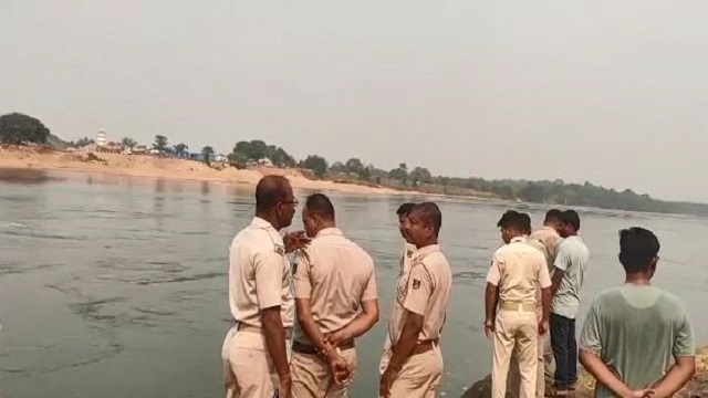 ବ୍ରାହ୍ମଣୀରେ ଭାସିଗଲେ ୩ ସାଙ୍ଗ, ଜଣେ ମୃତ, ୨ ନିଖୋଜ