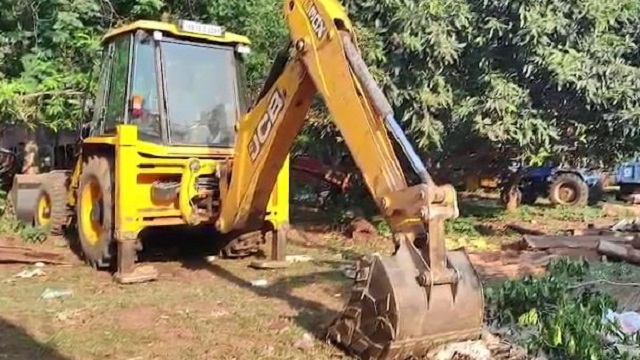 ହାତୀକୁ ମାରି ପୋତି ଦେଲେ ଫାର୍ମ ହାଉସ୍‌ ମାଲିକ !