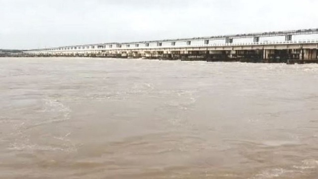 ଆସନ୍ତାକାଲି ମୁଣ୍ଡଳୀରେ ପହଞ୍ଚିବ ବନ୍ୟାଜଳ, ମହାନଦୀକୁ ଓହ୍ଲାଇବା ମନା