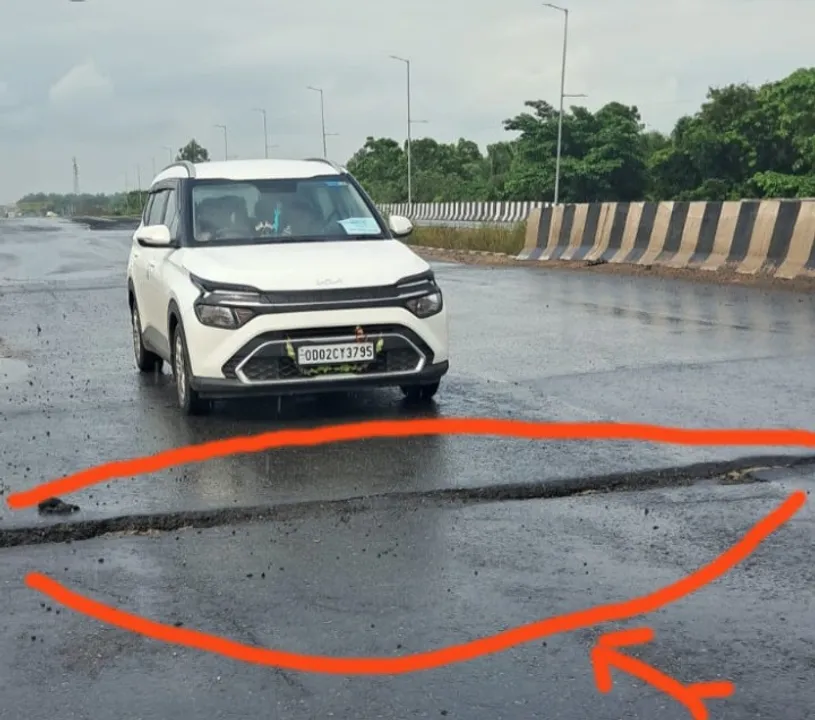 Aproach road sinking1 2026 07 16 18 46 02