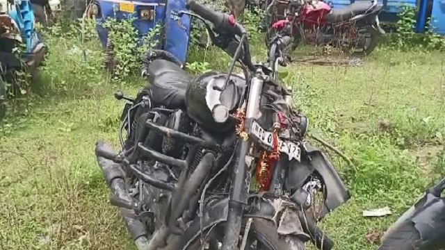 ବାଇକକୁ ଧକ୍କା ଦେଲା ଅଜଣା ଗାଡ଼ି, ୨ ମୃତ