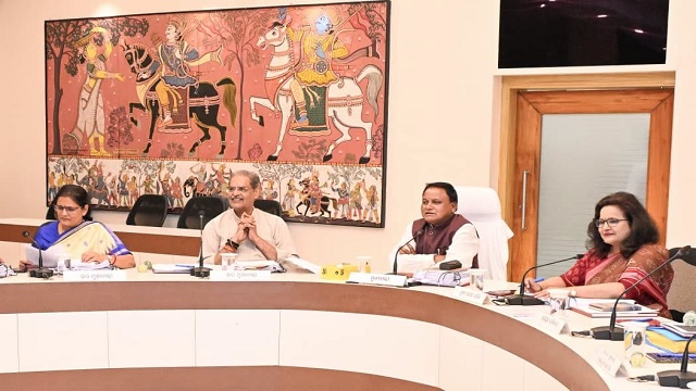 କ୍ୟାବିନେଟ ବୈଠକରେ ୭ଟି ବିଭାଗର ୧୩ଟି ପ୍ରସ୍ତାବକୁ ମୋହର
