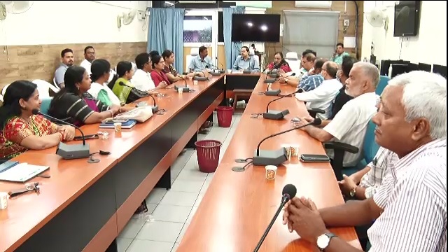 ଏମକେସିଜିରେ କୋଭିଡ୍ ପଜିଟିଭ୍ ଚିହ୍ନଟ : ଆଇସୋଲେସନରେ ୫୦ ବର୍ଷୀୟା ମହିଳା