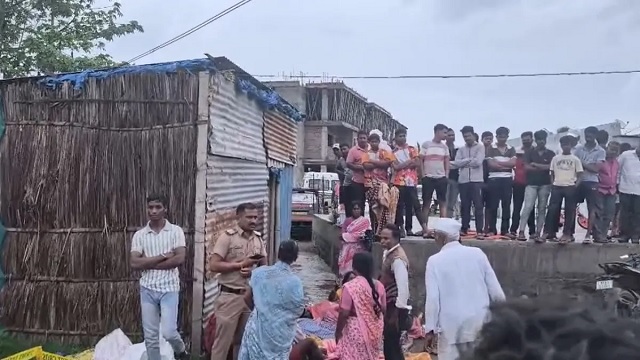 ବିଦ୍ୟୁତ୍ ଆଘାତ ଲାଗି ଦମ୍ପତିଙ୍କ ସହ ୨ ସନ୍ତାନଙ୍କ ମୃତ୍ୟୁ