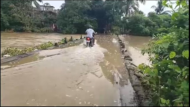 ସାଳନ୍ଦୀ ନଦୀରେ ପୁଣି ବନ୍ୟା, ଭୟରେ ଅଞ୍ଚଳବାସୀ