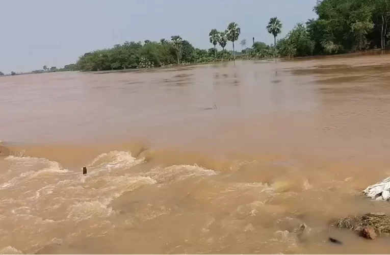 ୨୦ନଂ ଜାତୀୟ ରାଜପଥରେ ୩୦୦ ଫୁଟର ଘାଇ, ଧୋଇଗଲା ଏକ କିଲୋମିଟର ରାସ୍ତା