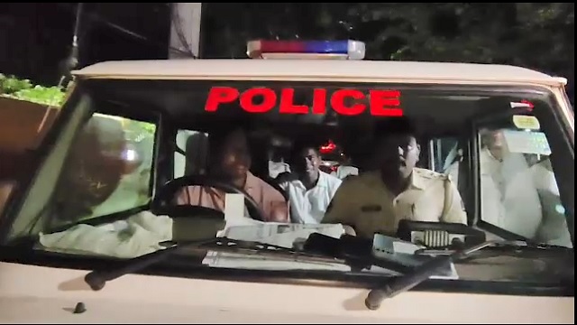 Police 4