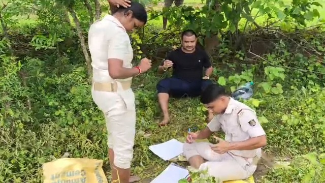 Police 6
