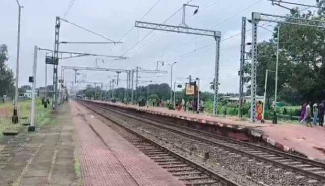 ଟ୍ରେନ ଧକ୍କାରେ ଦୁଇ ମହିଳା ମୃତ