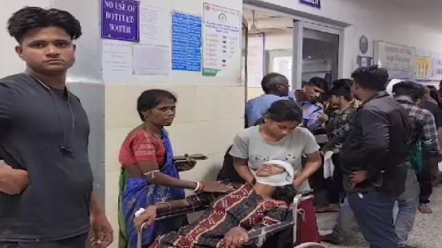 ଭାଲୁକୁଣୀ ଭଷାଣ ବେଳେ ଡିଜେ ସାଉଣ୍ଡ ବକ୍ସ ପଡ଼ି ୭ ଗୁରୁତର