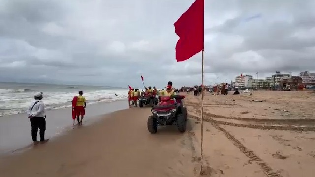 ଅଶାନ୍ତ ସମୁଦ୍ର, ପୁରୀ ବେଳାଭୂମିରେ ରେଡ୍ ଫ୍ଲାଗ୍