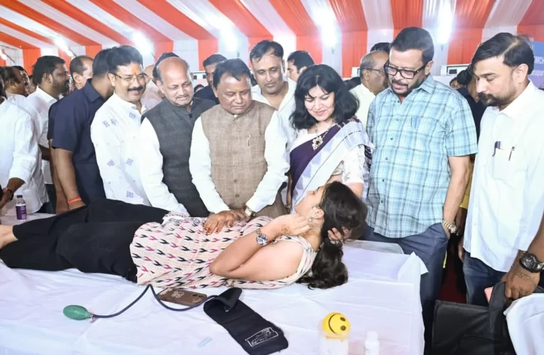 ସେବା ସଂକଳ୍ପ ଅଭିଯାନ: ମେଗା ରକ୍ତଦାନ ଶିବିରରେ ୬,୫୦୦ ୟୁନିଟ୍ ରକ୍ତ ସଂଗ୍ରହ ଲକ୍ଷ୍ୟ