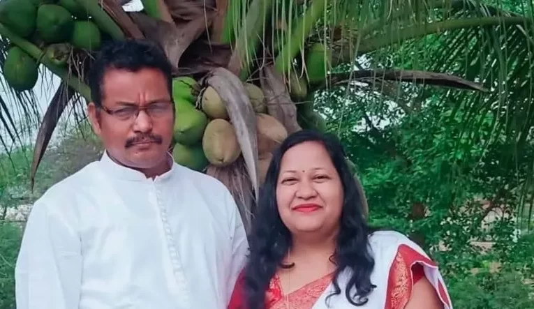 ଡକାଡ଼କି ହୋଇ ଚାଲିଗଲେ, ସ୍ୱାମୀଙ୍କ ମୃତ୍ୟୁ ଖବର ଶୁଣି ଆଖି ବୁଜିଲେ ସ୍ତ୍ରୀ